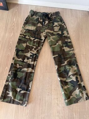 Fashion Nova Green Camouflage Wide Leg Cargo Pants